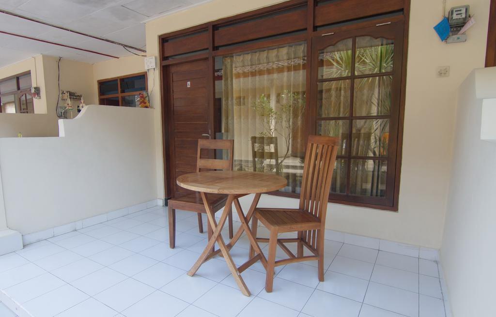 Pondok Nuri Homestay Санур Екстер'єр фото