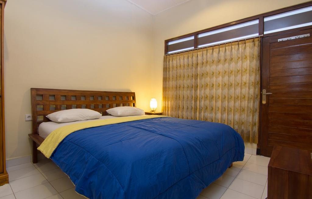 Pondok Nuri Homestay Санур Екстер'єр фото