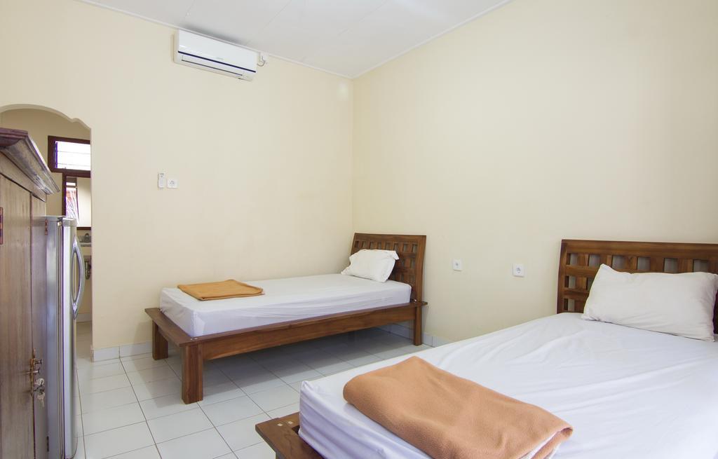 Pondok Nuri Homestay Санур Екстер'єр фото